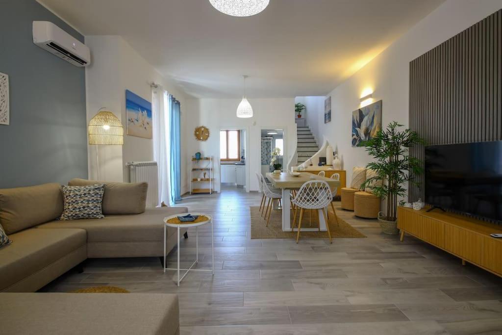 Villa Vera, Accesso Al Mare, Vista Castello, Ac Brindisi Exteriör bild